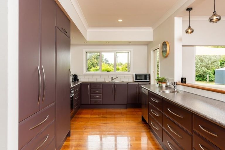 Photo of property in 150 South Road, Waipu, 0582