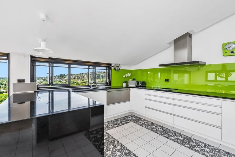 Photo of property in 21 Whareora Terrace, Cashmere, Christchurch, 8022