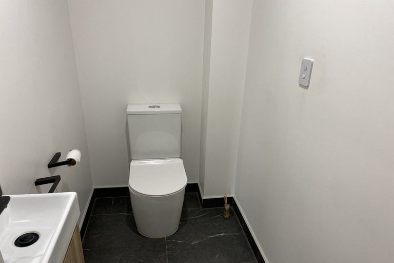 Photo of property in 35e Vincent Street, Howick, Auckland, 2014