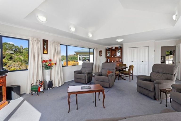 Photo of property in 18 Claydon Place, Ohope, 3121