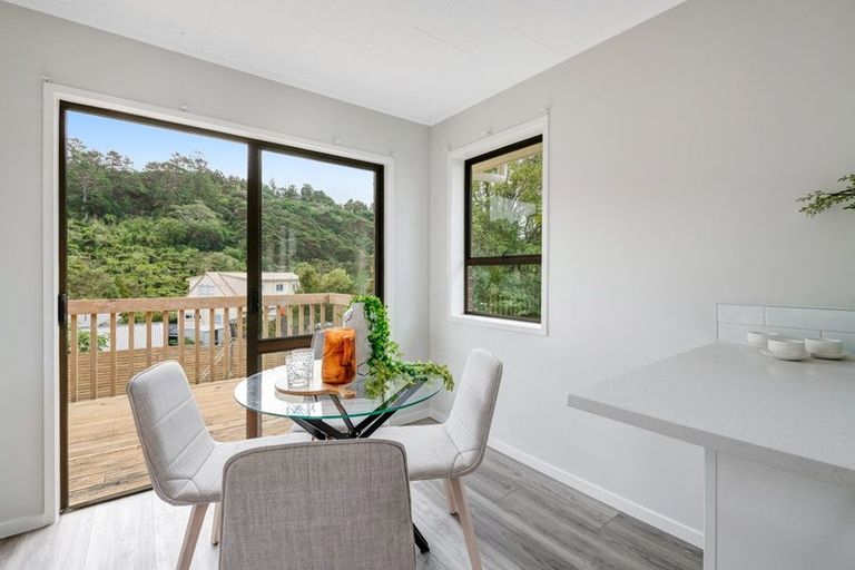 Photo of property in 148 Lynn Road, Bayview, Auckland, 0629