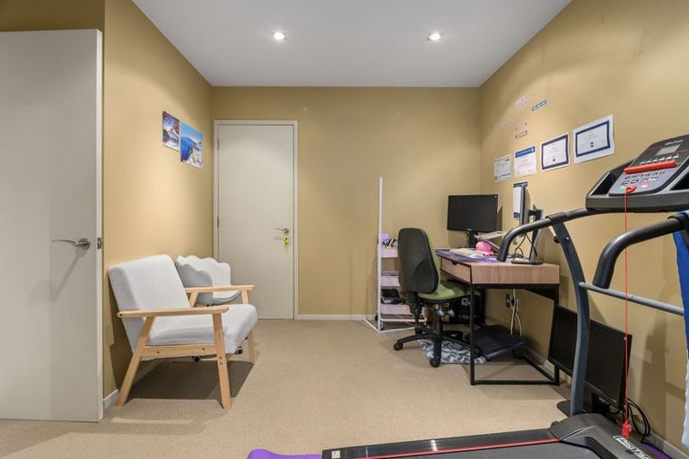 Photo of property in 21e Ruakiwi Road, Hamilton Lake, Hamilton, 3204