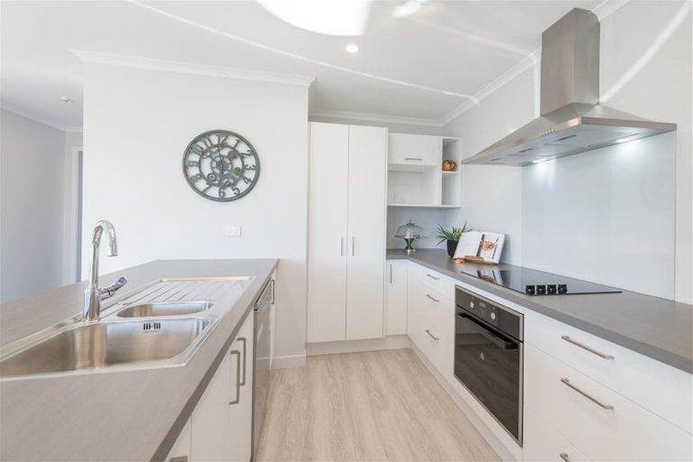 Photo of property in 43 Katania Heights, Brightwater, 7022