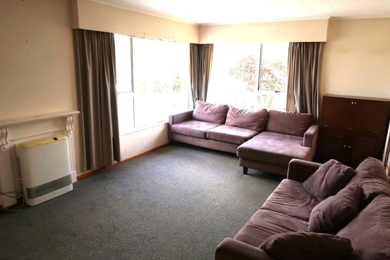 Photo of property in 16 Waipounamu Drive, Kelson, Lower Hutt, 5010