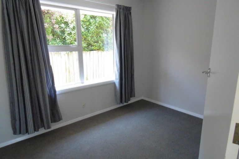 Photo of property in 4/28 Aikmans Road, Merivale, Christchurch, 8014