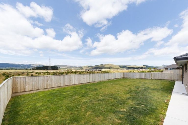 Photo of property in 32 Silicon Way, Fitzherbert, Palmerston North, 4410