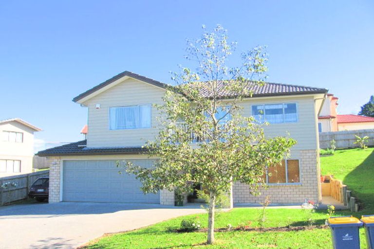 Photo of property in 25 Virginia Street, Henderson, Auckland, 0612