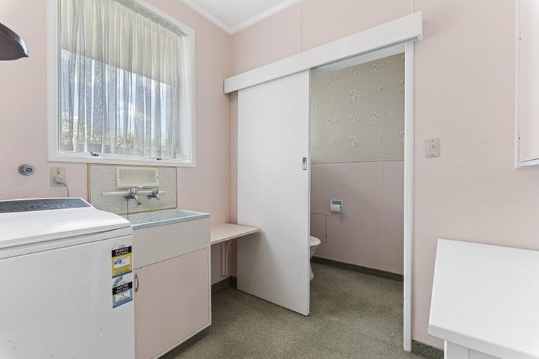 Photo of property in 34 Hamblyn Street, Strandon, New Plymouth, 4312