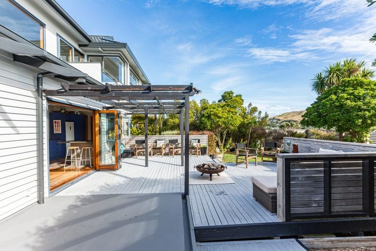 Photo of property in 13 Haunui Road, Pukerua Bay, 5026