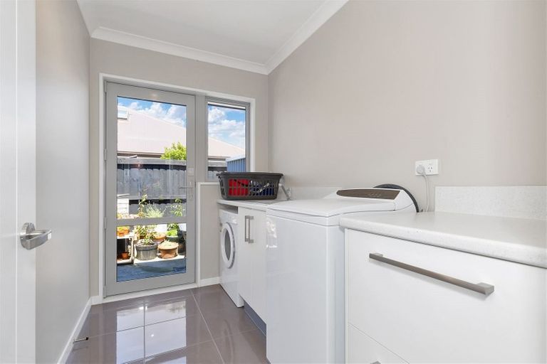 Photo of property in 23 Churchill Drive, Rangiora, 7400