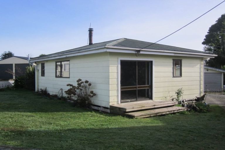 Photo of property in 43 Aylmer Street, Ross, 7812