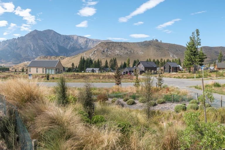 Photo of property in 32 Luge Loop, Castle Hill, 7580