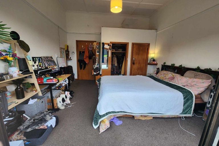 Photo of property in 17 Rua Street, Lyall Bay, Wellington, 6022