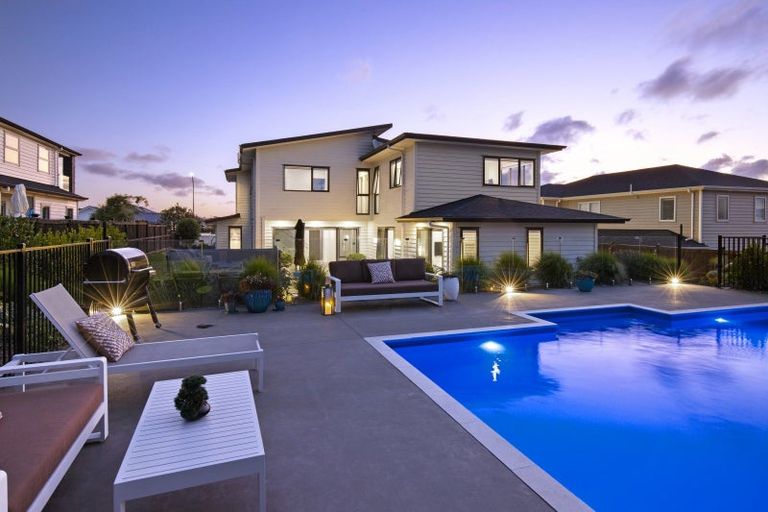 Photo of property in 54 Eighth View Avenue, Beachlands, Auckland, 2018