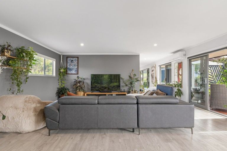 Photo of property in 10 Hillview Road, Waihi Beach, 3611