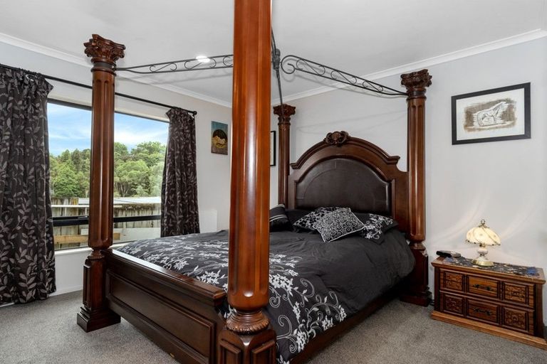 Photo of property in 21 Hawk Place, Welcome Bay, Tauranga, 3112