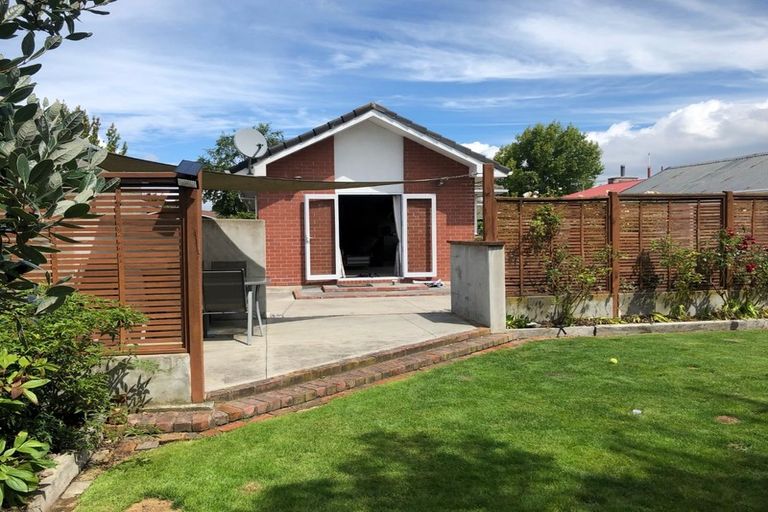 Photo of property in 33 Wingate Street, Redwood, Christchurch, 8051