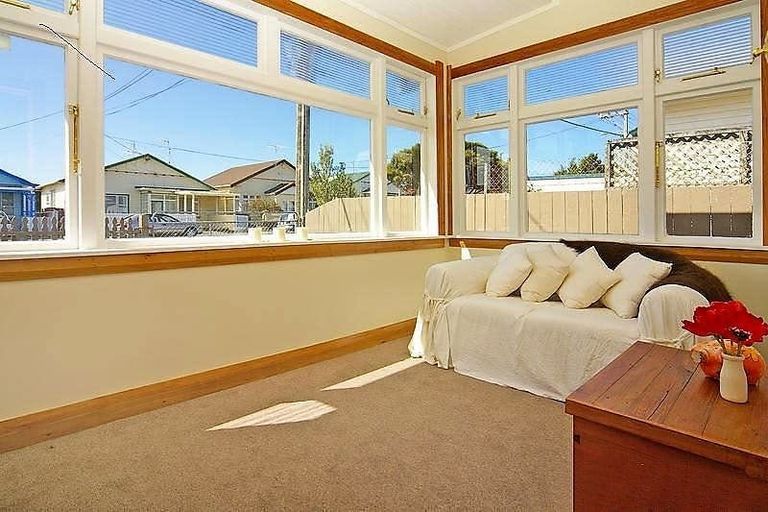 Photo of property in 76 Yule Street, Kilbirnie, Wellington, 6022