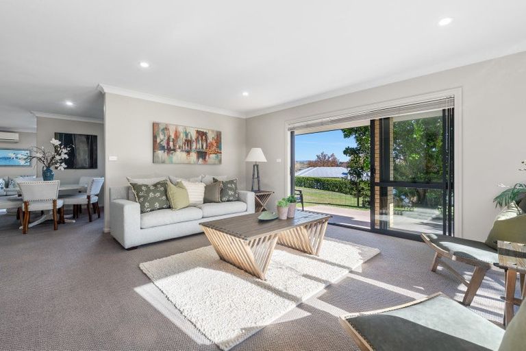 Photo of property in 22 Caldera Close, Pyes Pa, Tauranga, 3112