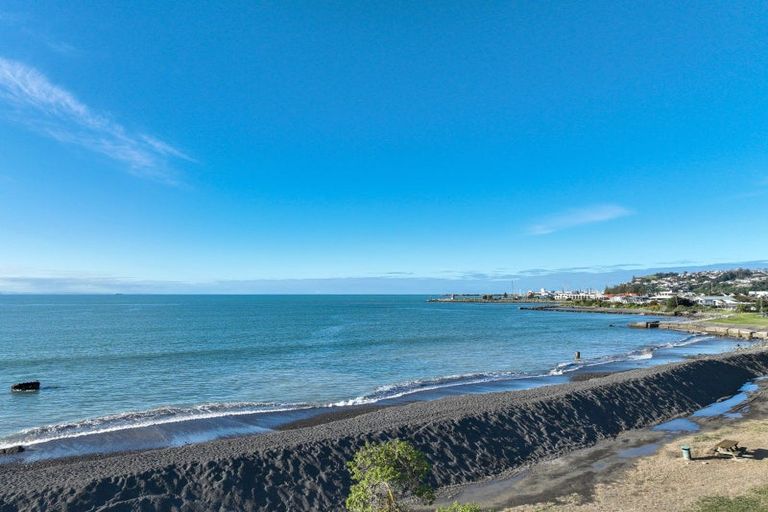 Photo of property in 36 Charles Street, Westshore, Napier, 4110