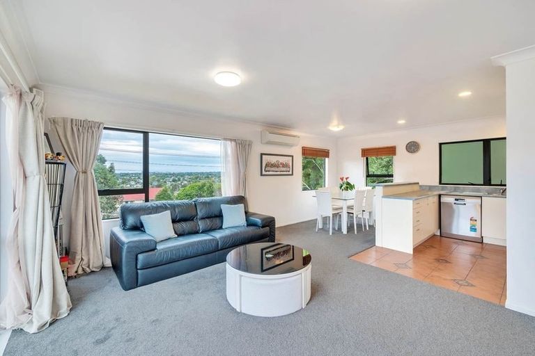 Photo of property in 58b Don Buck Road, Massey, Auckland, 0614