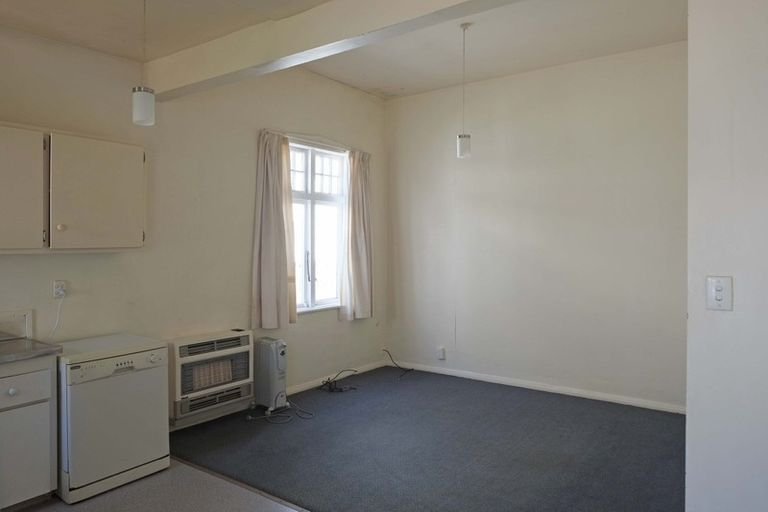 Photo of property in 4 Prince Street, Mount Victoria, Wellington, 6011