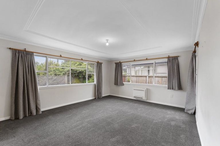 Photo of property in 39 Acacia Avenue, Upper Riccarton, Christchurch, 8041