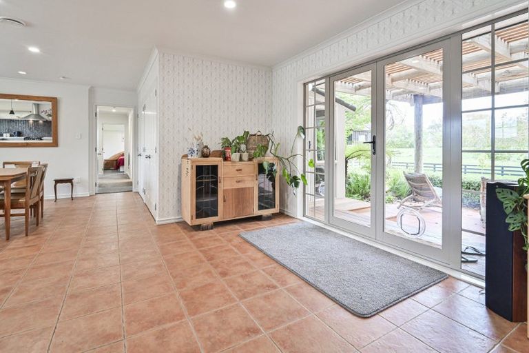 Photo of property in 525 Springfield Road, Puketapu, Napier, 4183