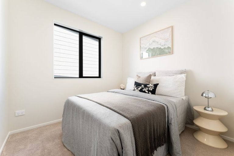 Photo of property in 12 Greenbrier Street, Westgate, 0814