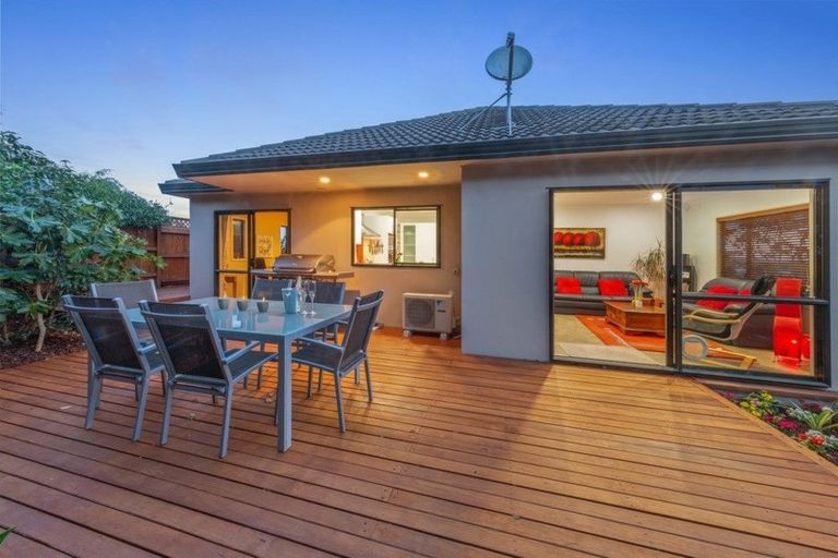 Photo of property in 18 Waterloo Street, Howick, Auckland, 2014