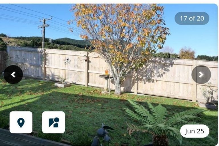Photo of property in 4 Hookway Grove, Paraparaumu, 5032