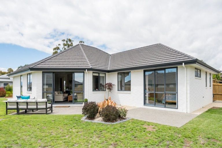 Photo of property in 12 Koi Crescent, Mapua, 7005