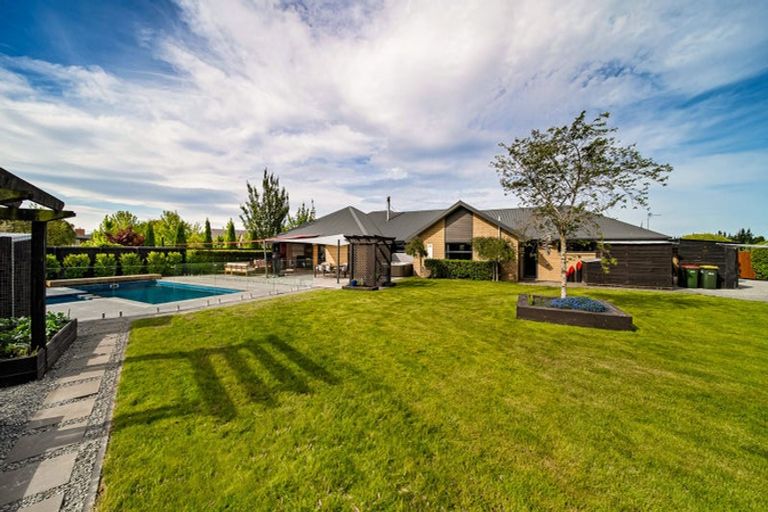 Photo of property in 12 Rossington Drive, West Melton, 7618