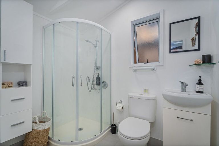 Photo of property in 17 Cemetery Road, Kuaotunu, Whitianga, 3592