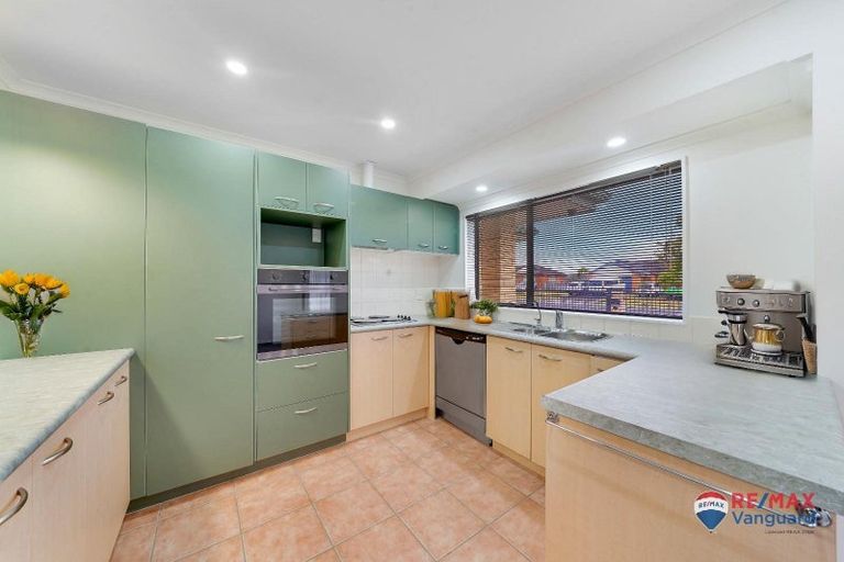 Photo of property in 335 Mahia Road, Weymouth, Auckland, 2103