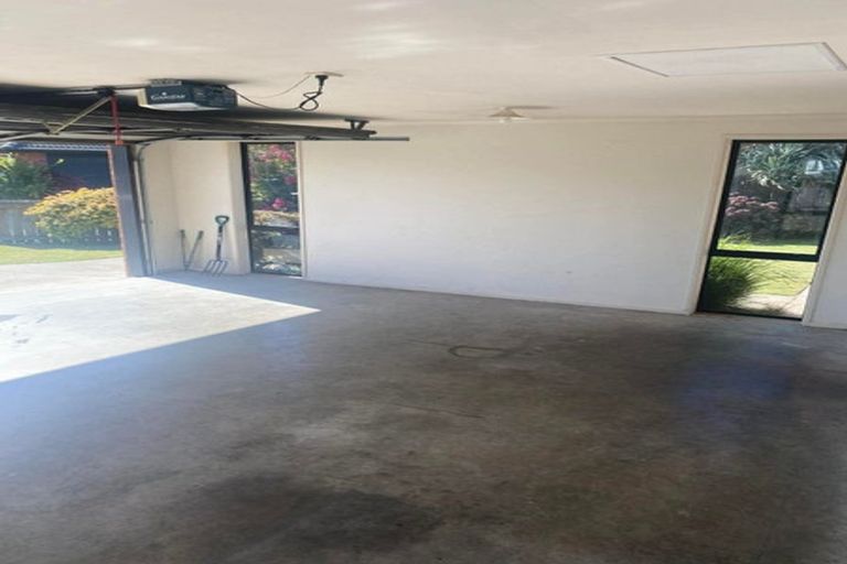 Photo of property in 30 Atlantic Close, Papamoa Beach, Papamoa, 3118