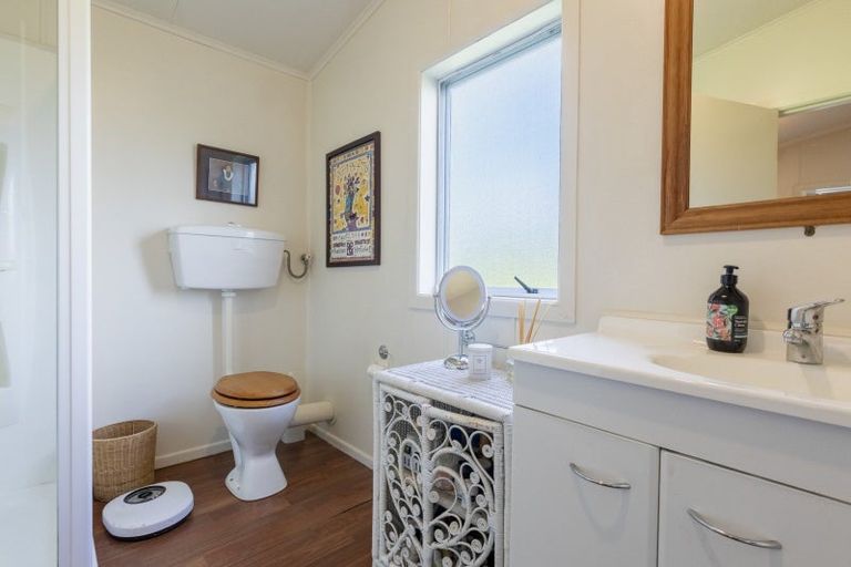 Photo of property in 664a Kairakau Road, Elsthorpe, 4295