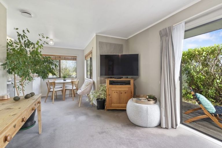 Photo of property in 842 Kahikatea Flat Road, Waitoki, Kaukapakapa, 0871