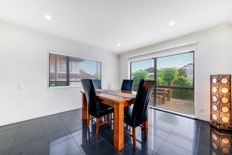 Photo of property in 71 Baverstock Road, Flat Bush, Auckland, 2016