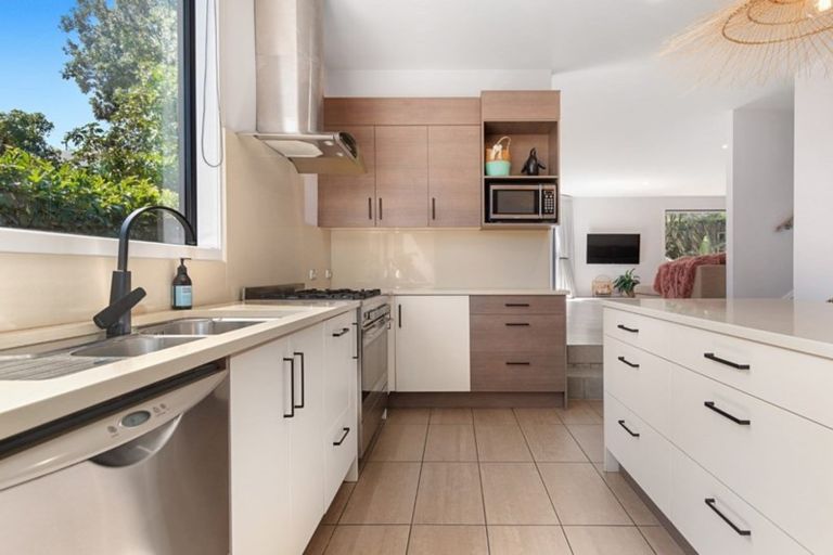 Photo of property in 125b Oceanbeach Road, Mount Maunganui, 3116