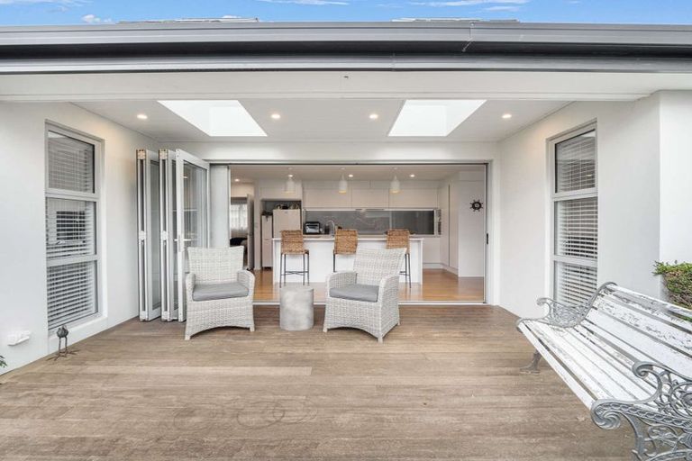 Photo of property in 5 Whitau Place, Marshland, Christchurch, 8083