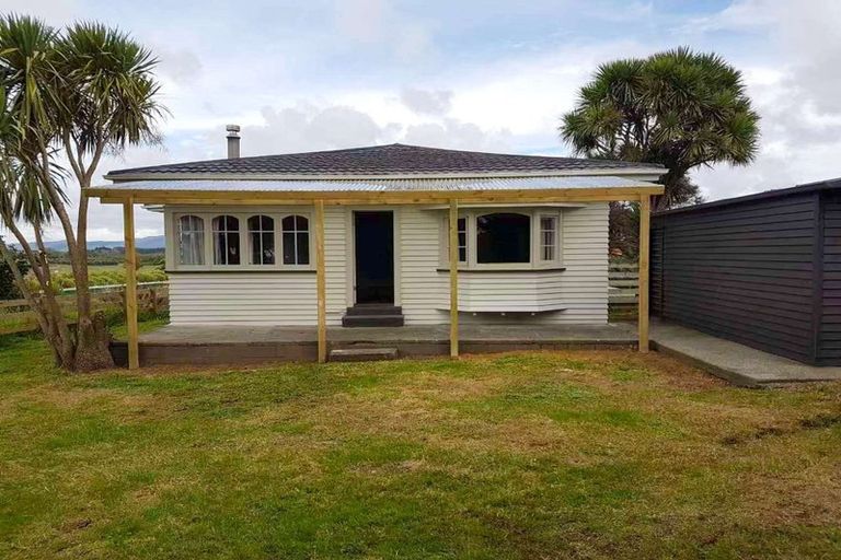 Photo of property in 47 Karioitahi Road, Waiuku, 2683