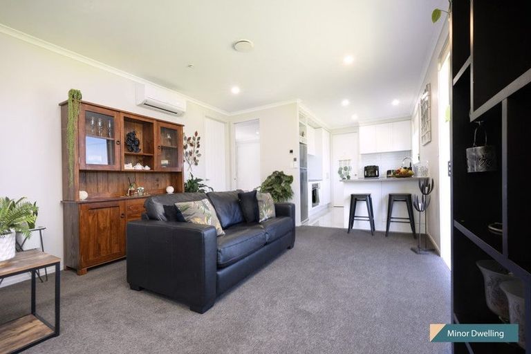 Photo of property in 35 Terry Smyth Drive, Kumeu, 0892