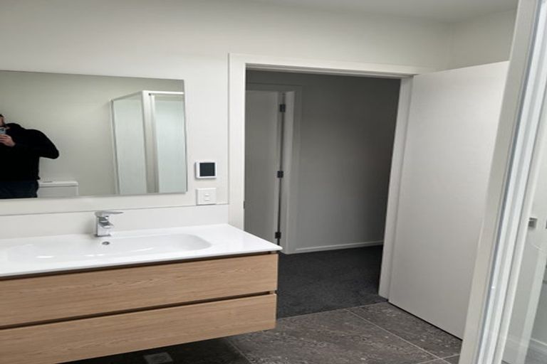 Photo of property in 41a Woodmancote Road, Khandallah, Wellington, 6035