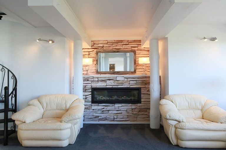 Photo of property in 29 The Track, Plimmerton, Porirua, 5026