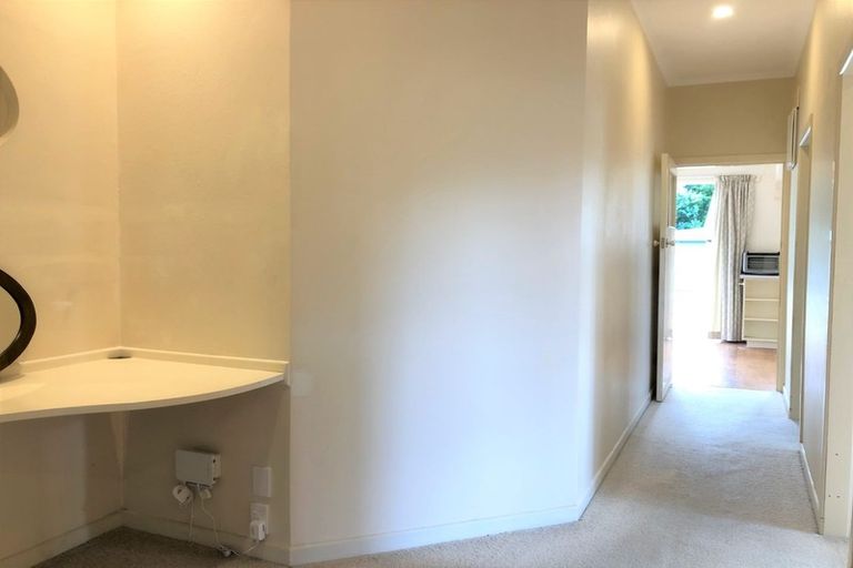 Photo of property in 26a Queens Parade, Devonport, Auckland, 0624