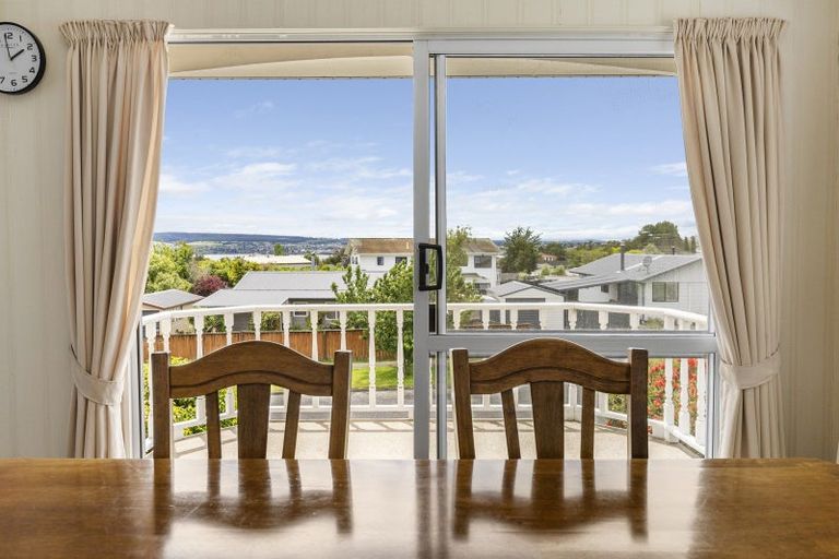 Photo of property in 63 Grace Crescent, Richmond Heights, Taupo, 3330