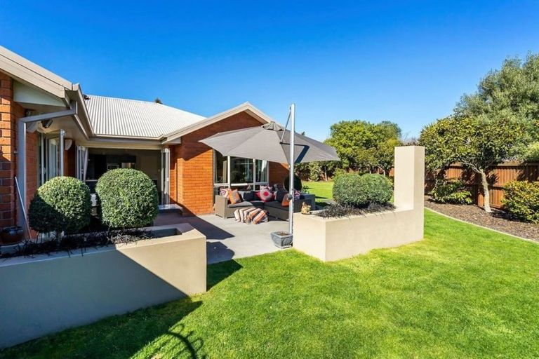 Photo of property in 71 Woodhurst Drive, Casebrook, Christchurch, 8051