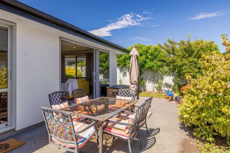 Photo of property in 33 Kahuraki Drive, Pegasus, 7612