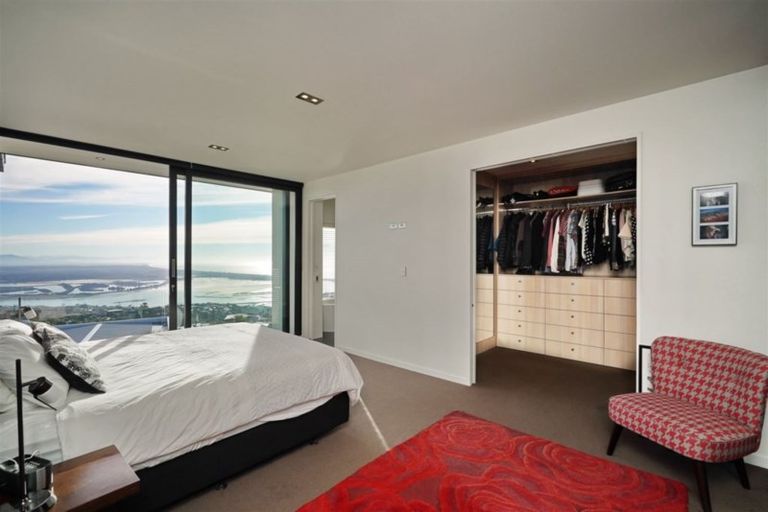 Photo of property in 1 Clearview Lane, Mount Pleasant, Christchurch, 8081
